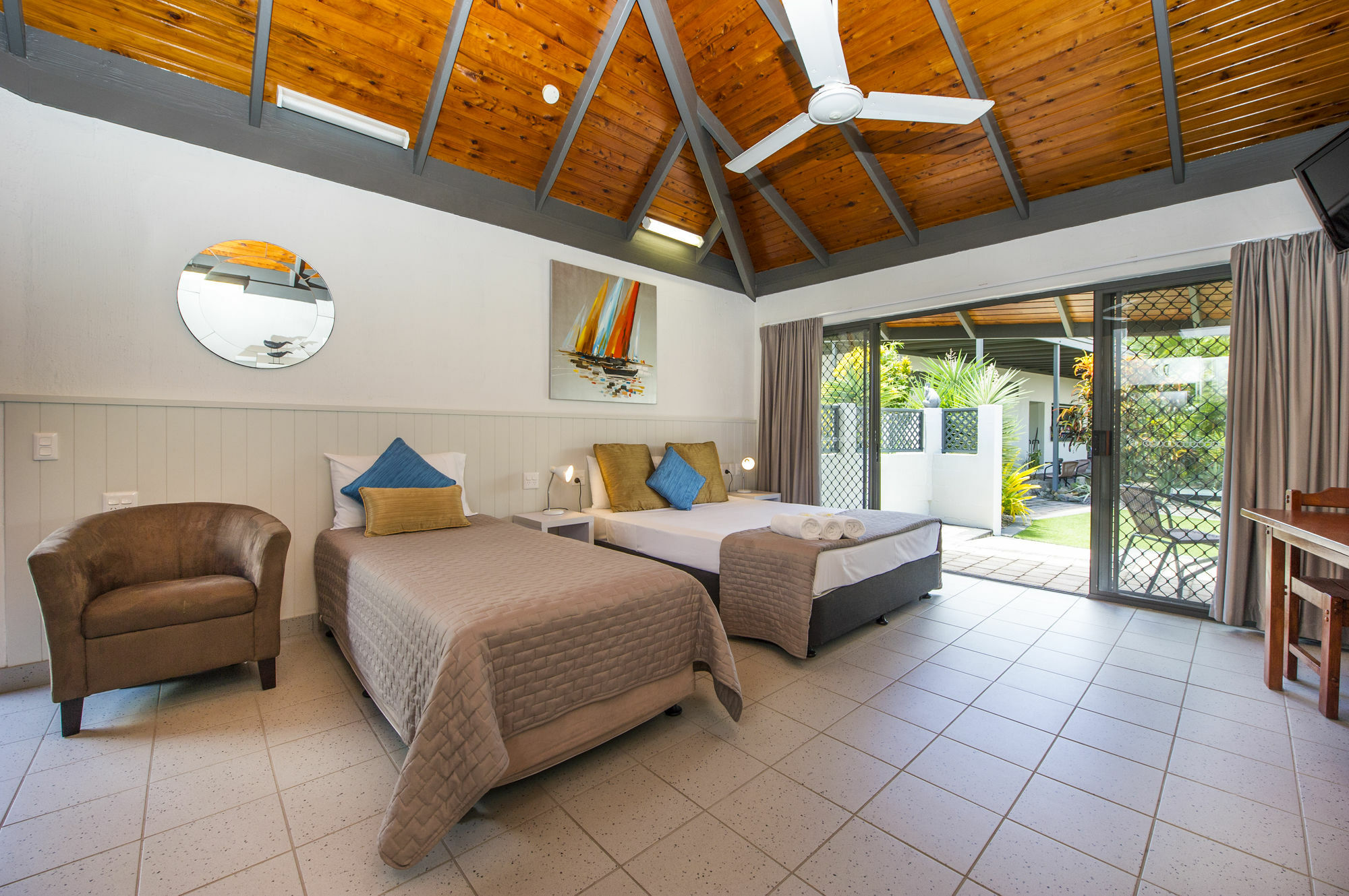 Island Leisure Resort Nelly Bay Экстерьер фото