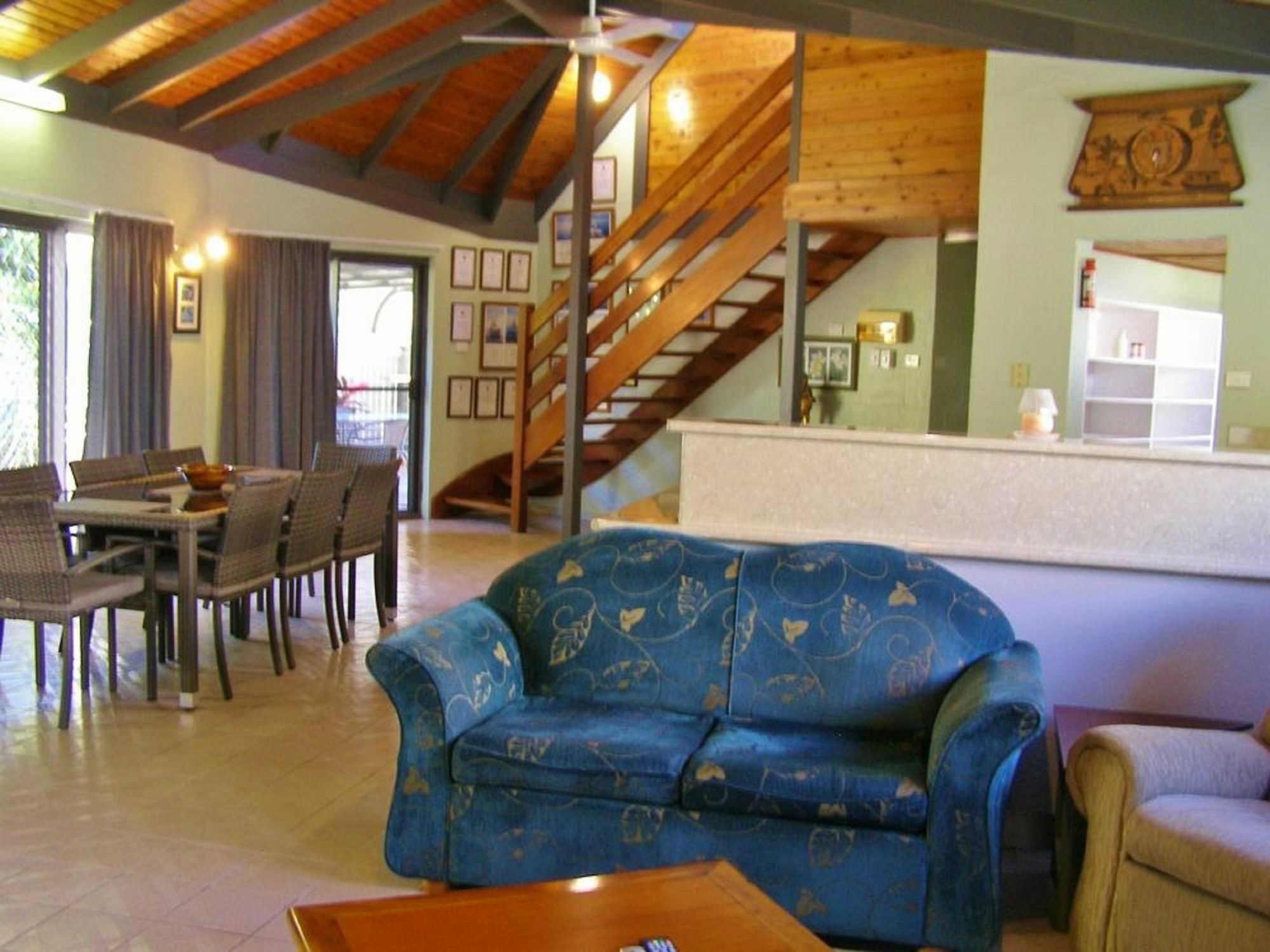 Island Leisure Resort Nelly Bay Экстерьер фото